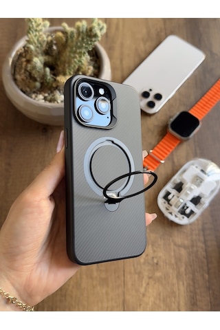 Apple iPhone 14 Pro Max Uyumlu Karbon Desenli Standlı Ve Magsafe Uyumlu Kılıf Soocase700 Siyah