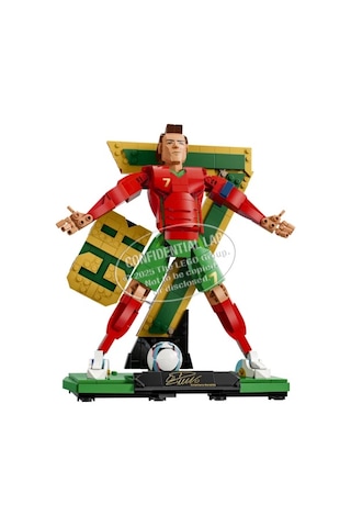 LEGO® Editions Cristiano Ronaldo – Futbol Efsanesi 43016 - 12 Yaş ve Üzeri Çocuklar için Dekoratif Model Yapım Seti (854 Parça)