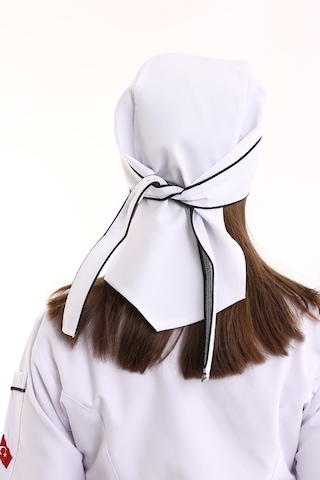 Beyaz Üzerine Siyah Biye Kuyruklu Aşçı Bone - Unisex-Standart-Tek Parça