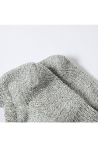 Ranyeek Erkekler İçin Pamuklu Spor Çoraplar - Nefes Alabilen, Terletmeyen, Kokuyu Önleyen, 8 Çift Paket - Siyah, Gri, Beyaz Seçenekler Siyah