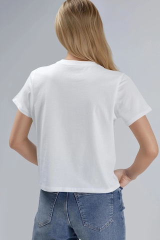 Hiccup Nakışlı Bisiklet Yaka Kısa Kollu %100 Pamuk T-shirt Beyaz