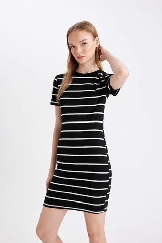 DeFacto Coool Bodycon Vücudu Saran Bisiklet Yaka Çizgili Fitilli Kaşkorse Kısa Kollu Mini Elbise D5987AXNSBK81