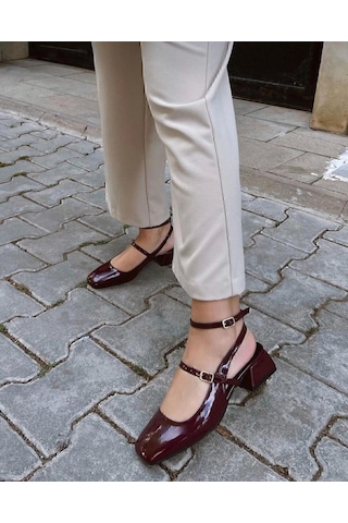 Önü Kapalı Topuklu Ayakkabı Bordo Rugan