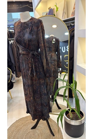 Nuss 2011 İpek Elbise Kuşak Detayli Tarçin Tarçın