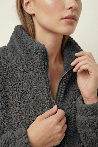 Kadın Peluş Tam Fermuarlı Cepli Sherpa Kuzu Kumaş Oversize Peluş Polar Sweatshirt Füme
