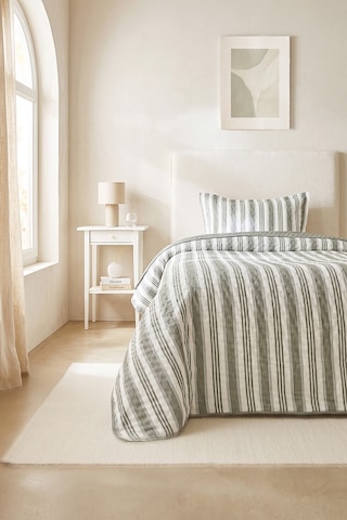 Ocean Home Textile Pamuklu Kapitoneli Haki Renk Çizgi Desen Tek Kişilik Yatak Örtüsü Seti 1 Adet 180 X 230 / 1 Adet 50 X 70 Cm