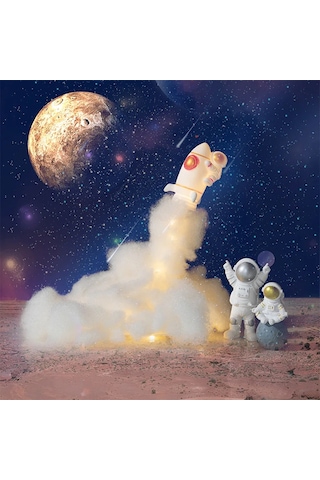 Uçan Astronot Tasarımlı Gece Lambası Diğer