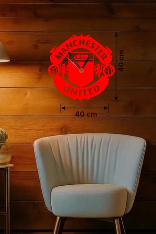Manchester United Logolu Ahşap Duvar Saati - 40x40 Cm Taraftar Hediyesi Belirtilmemiş