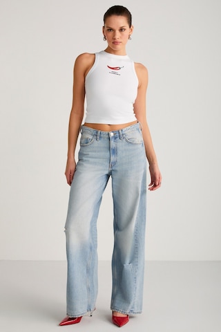 Ethıquet Spıce Kadın Bisiklet Yaka Kalın Askılı Baskı Detaylı Crop Organik Pamuklu Örme Kumaş Beyaz T-shirt