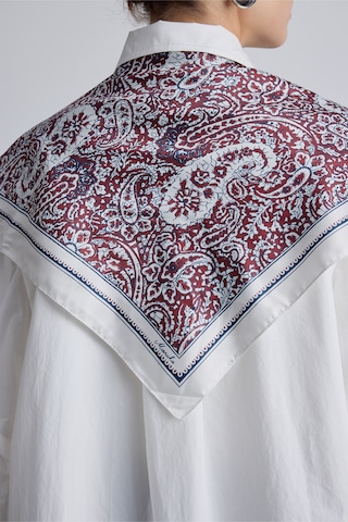 Desenli Saten Boyun Fuları Paısley- Lacivert Paısley- Lacivert