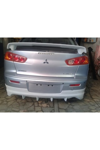 Mitsubishi Lancer Evo Arka Ek Plastik Uyumlu