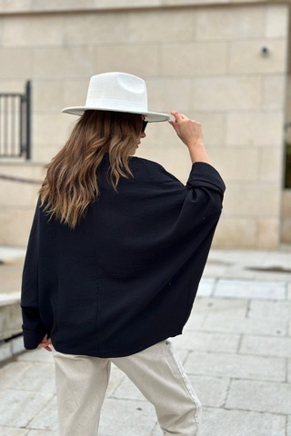 Kadın Siyah Airobin Yarasa Duble Kol Salaş Bluz Ekstra Oversize Yuvarlak Yaka - Tesettüre Uygun Siyah