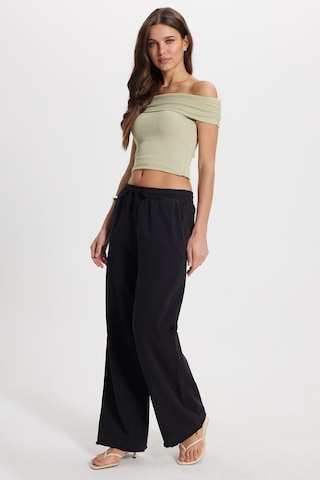 Tudors Kadın Relax Fit Rahat Kesim %100 Pamuk Beli Bağcıklı Lastikli Çift Cepli Siyah Pantolon-50600