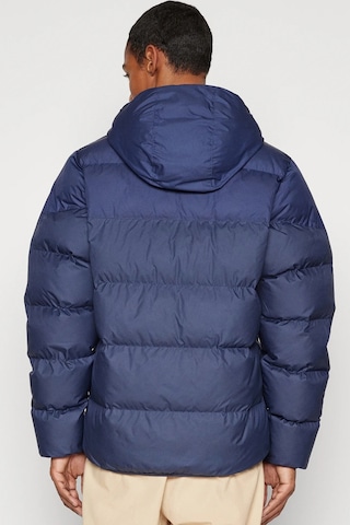 Nike Stormfit Primaloft Synthetic Fit Jacket Rahat Kalıp Kapüşonlu Mont Lacivert Lacivert