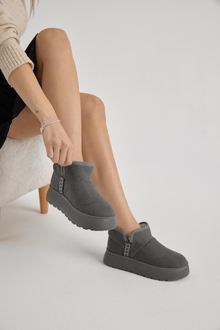 Kalın Poli Taban İçi Astarlı Süet Görünümlü Kadın Füme Günlük Bot Tbprf005 Füme