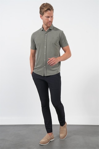 İmza Haki İtalyan Yaka Kısa Kol Cepsiz Slim Fit Esnek Gömlek 1004260159 Koyu Haki