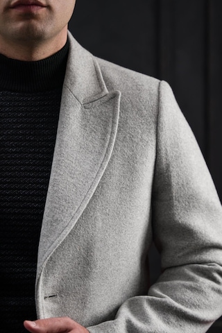 Advante Slimfit Kırlangıç Yaka Düğme Kapamalı Erkek Kaşe Kaban 001
