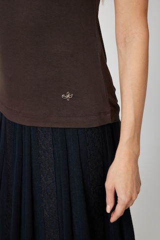 On Kadın Dik Yaka Kolsuz Basic Bluz 61432 Kahverengi Kahverengi