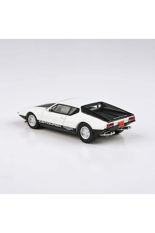 1:64 1972 De Tomaso Pantera White / Black