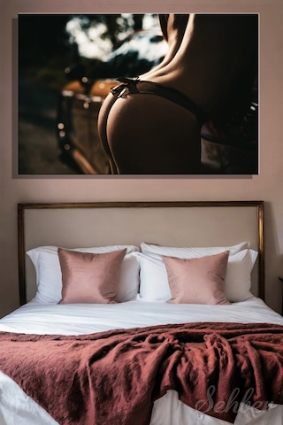 Siyah Tangalı Nü Kadın Model Fotoğrafı Dekoratif Yatay Kanvas Tablo Tekli Ev Kafe Ofis 3245