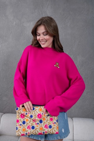 Kadın Dik Yaka Oversize Nakışlı Triko Kazak Fuşya