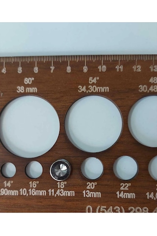 Taşlı Zümrüt Yeşil Metalize Alttan Ayaklı Abiye Düğme 1 Cm 18 Boy 11mm 20 Adet
