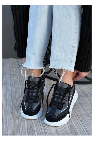 Siyah Süet Gri Detaylı Hafif Ortapedik Taban Kadın Spor Ayakkabı Siyah