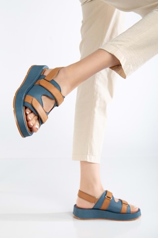 Analin Shoes Kadın Hakiki Deri Cırtlı Kalın Taban Sandalet Mavi