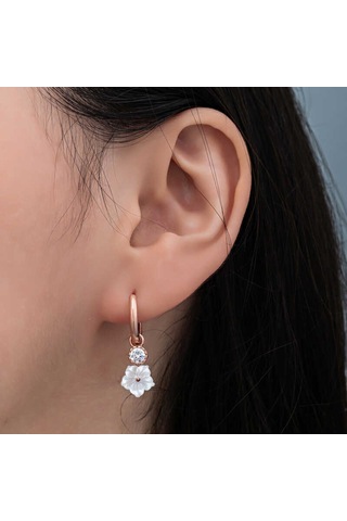 Kenpazar Gümüş Rose Sallantılı Manolya Çiçeği Kadın Küpe Gümüş