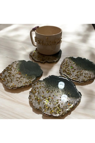 Epoksi Reçine Bardak Altlığı - 4'lü Takım - Koyu Yeşil Ve Altın Glitter - Çap: 12 Cm Koyu Yeşil