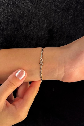 14 Ayar Altın Art Dalga Detaylı Beyaz Zirkon Taşlı Bileklik Beyaz Altın