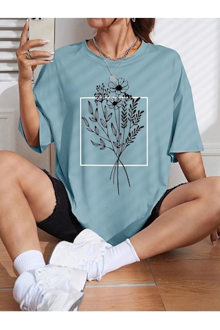 Çiçekli Desenler T-shirt - Bebe Mavisi Baskılı Oversize Bisiklet Yaka Kısa Kol Tişört Bebe Mavisi
