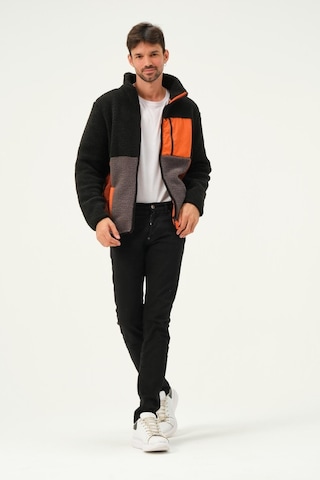 Erkek Dik Yaka Parçalı Polar Ceket Siyah