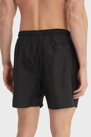 Calvin Klein Erkek Deniz Şortu Lv00n61045 Ub1 Siyah