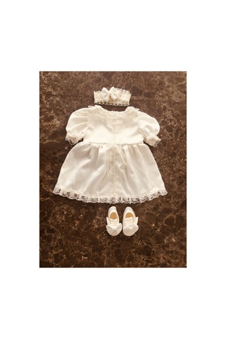 Hayy Baby Kids Wear Kız Bebek Krem Dantelli Ve Incili Elbise Seti Hayy Baby Kids Wear Kız Bebek Krem Dantelli Ve Incili Elbise Seti