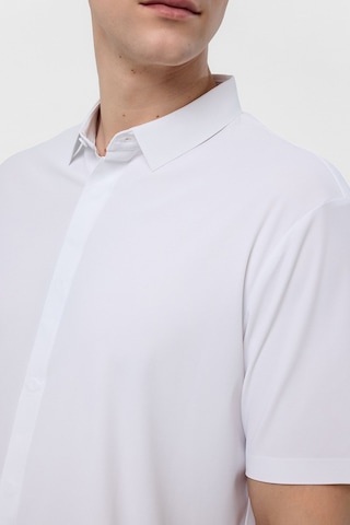 Backandbond Beyaz Regular Fit Kısa Kollu Gömlek