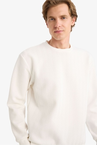 Defacto Regular Fit Bisiklet Yaka Sweatshirt F9854ax26spwt32 Beyaz-wt32