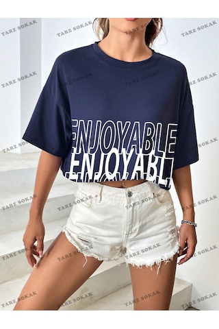 Flood Of Style Crop Ckod-232913 . Coolane Harfli Grafik Düşük Omuzlu Lacivert