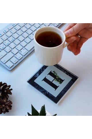 Decorita Cam Bardak Altlığı H Harfli Tasarım 4'lü Takım 10 x 10 CM Çok Renkli