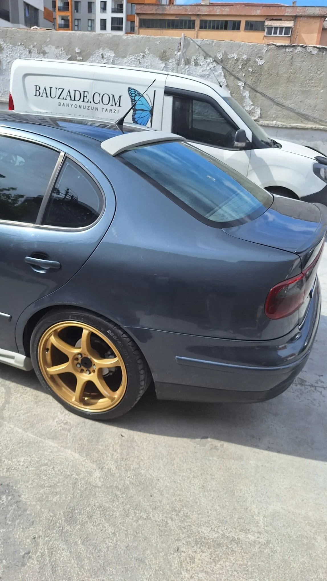 Seat Toledo Cam Üstü Spoiler Fiber Boyasız