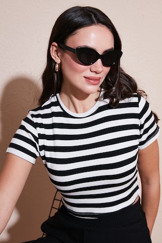 Lela Slim Fit Bisiklet Yaka Çizgili Crop Bayan T Shirt 5866110 Siyah