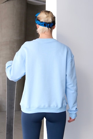 Justever Bisiklet Yaka Basic Kalıp Mavi Kadın Sweatshirt Eşofman Üstü - Aura Mavi