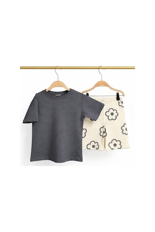 Monila Kız Çocuk Pamuklu Antrasit T-shirt Ve Çiçek Baskılı Şort Alt Üst Takım