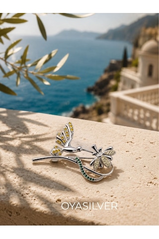 Oya Silver Renkli Zirkon Sinek Kuşu Ve Çiçek Taşlı Broş 3.2x1.7cm Oyot404 Gümüş