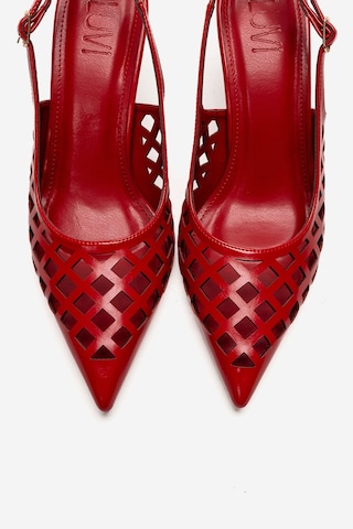 Luvishoes Jever Kırmızı Cilt Lazer Kesim Sivri Burun Slingback Kadın İnce Topuklu Ayakkabı Kırmızı