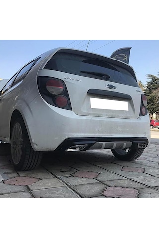 Chevrolet Aveo Hb Uyumlu Difüzör Siyah + Kare Egzoz Görünüm C Tip 2012 - 2016
