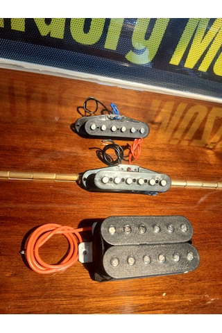 Elektro Gitar Manyetik Seti H/s/s 3 Adet 2 Single 1 Humbucker Kaliteli Ton Siyah