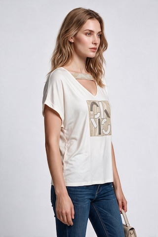 Daido Daıdo Kadın V Yaka Rahat Kesim İşlemeli Desenli Pamuk Karışımlı T-shirt Ekru