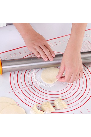 Yuntech01 Kırmızı Silikon Hamur Hazırlama Matı - Ölçü İçerir - Fırın Ve Barbekü Araçları - 29x26 Cm Kırmızı