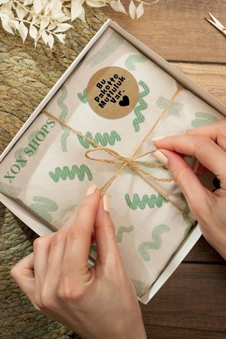 Bu Pakette Mutluluk Var Kraft Sticker 3x3cm St2308 Çok Renkli